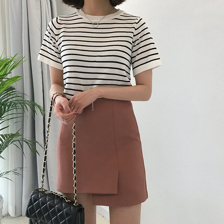 Striped knitwear with short sleeves