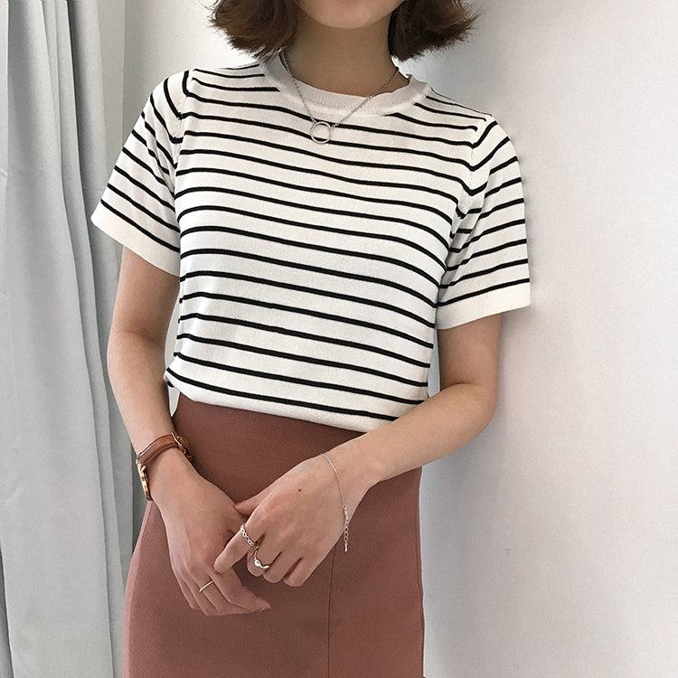 Striped knitwear with short sleeves