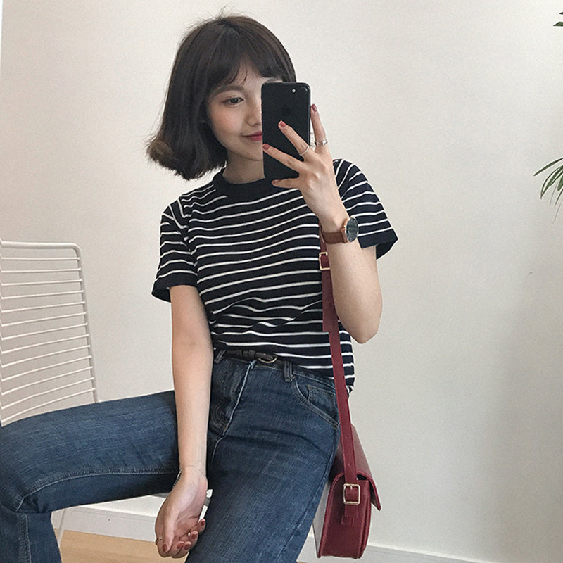 Striped knitwear with short sleeves