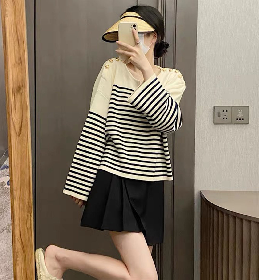 Retro Ocean Soul Stripe Gold Buckle Neck Knitwear Women